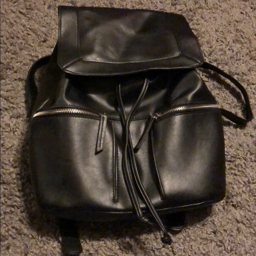 Mudd black drawstring backpack